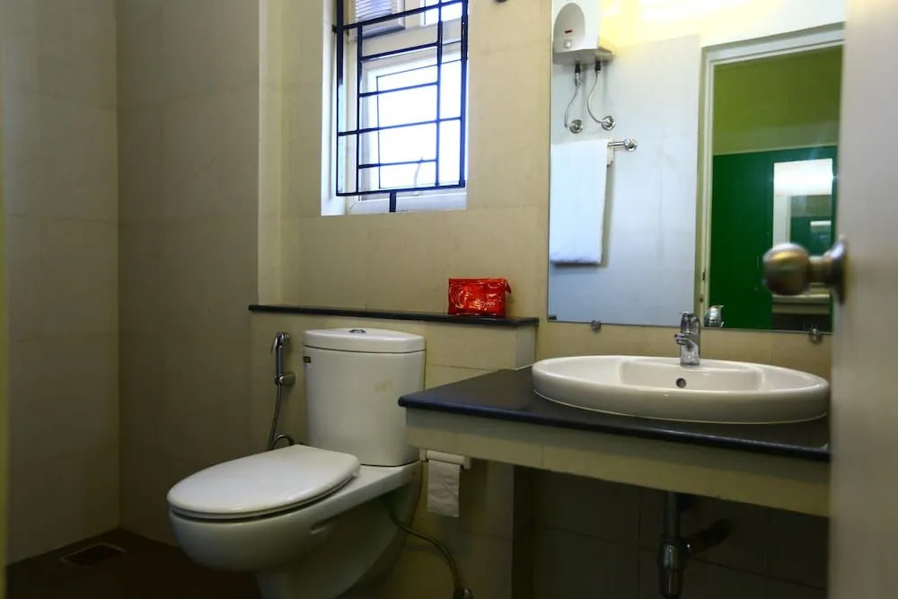 OYO 2391 Greentree Serviced Apartment, South Boag Road