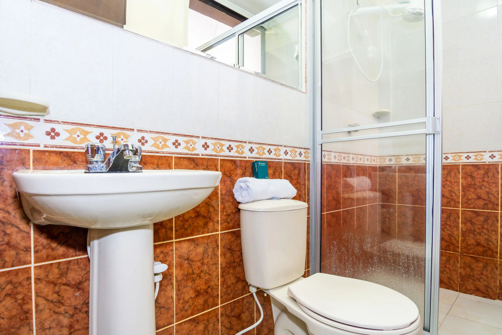 Bugatier ApartaHotel