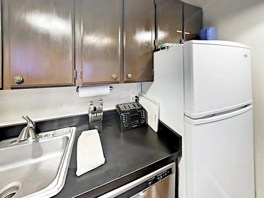 350 Yards To Lift! Private Hot Tub 3 Bedroom Townhouse