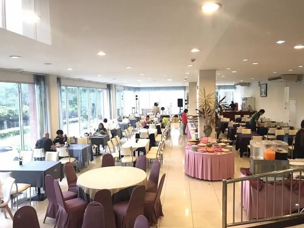 James Mandarin Khaoyai