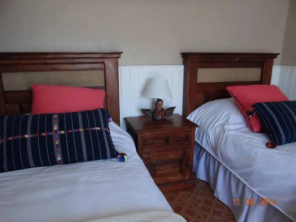 Casa Del Arco Antigua