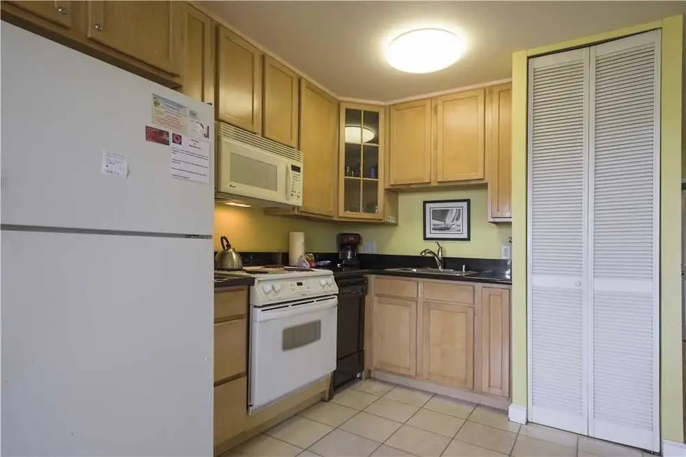 Maui Vista 1210 by Maui Rental Group