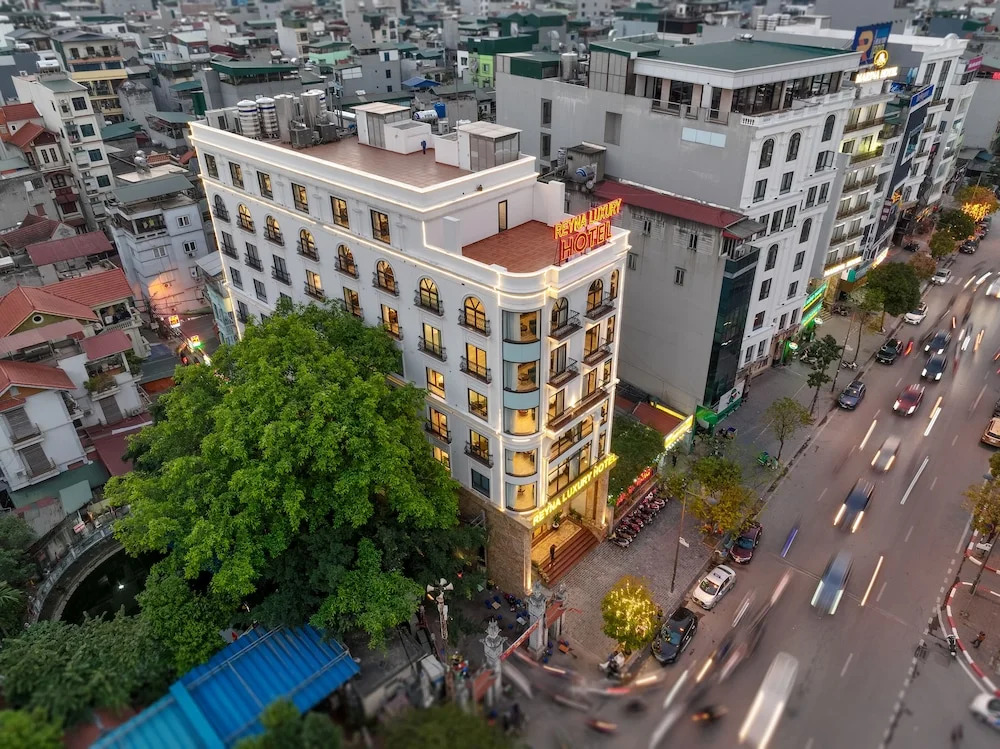 Reyna Luxury Hotel