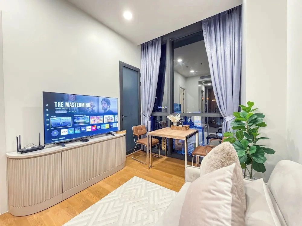 Luxury APT Central Bangkok Siam Paragon · Central World