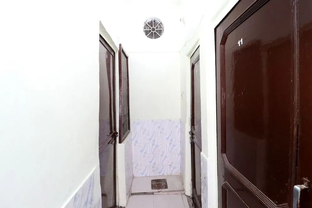 Spot on 41126 Shri Krishankripa Guest House