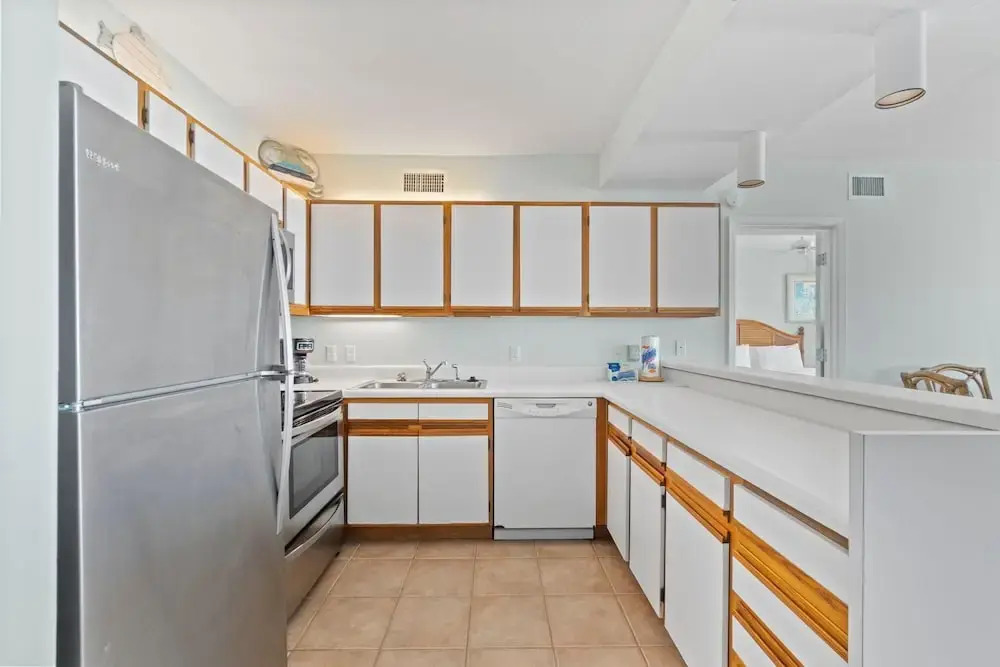 Romar Place 903
