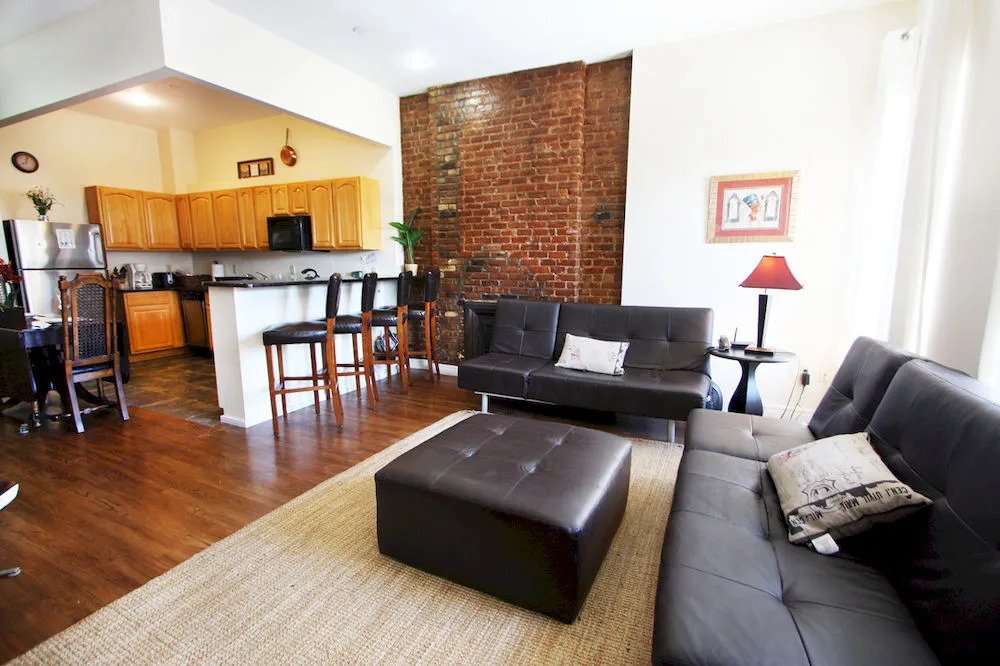 Luxury Suites Lenox Ave