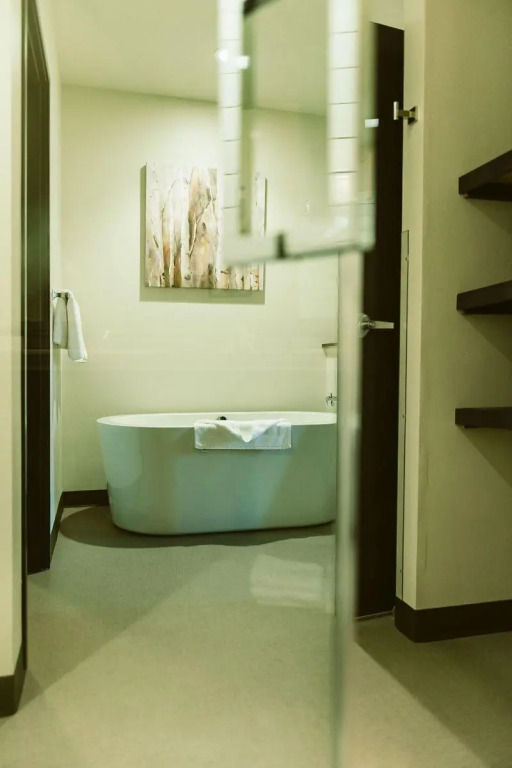 Silver Creek Hotel