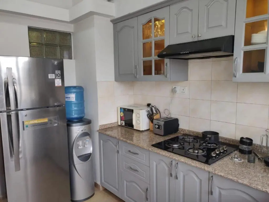 Apartment 7D,Retreat