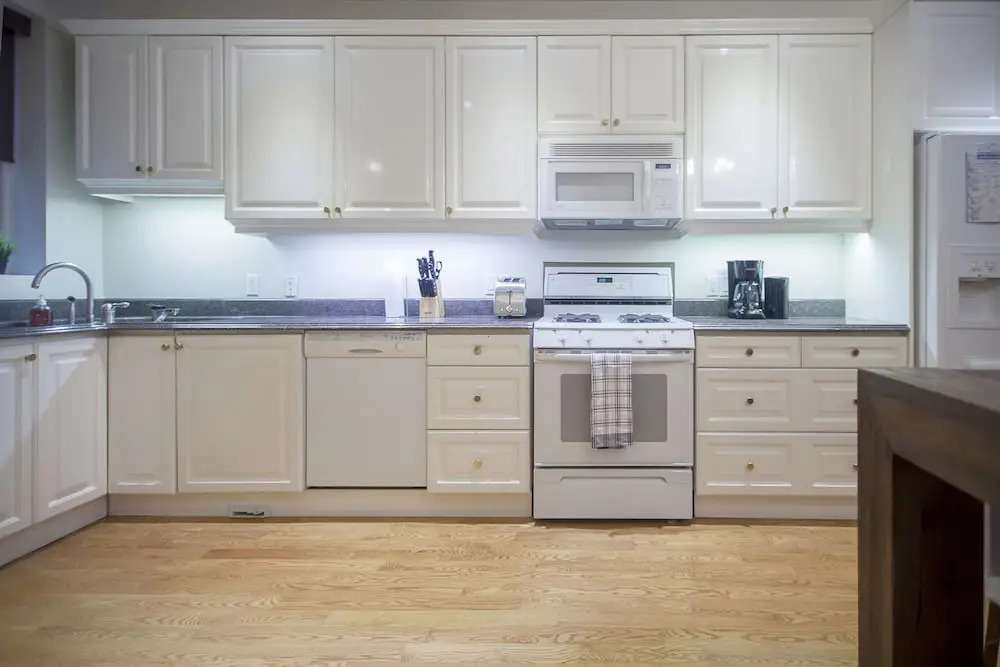Spectacular 1BR Unit - King Bed