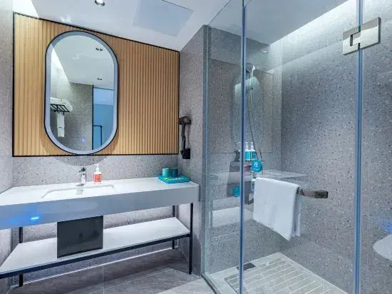 City Comfort Inn (Leshan Zhanggongqiao Shangzhongshun Food Street)