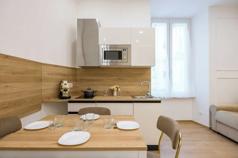 4 Stelle Housing - Rooms and Apartments by Wonderful Italy