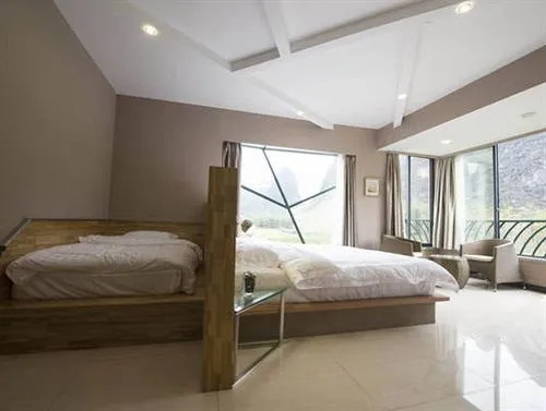 Yangshuo Yulong River Gauche Hotel