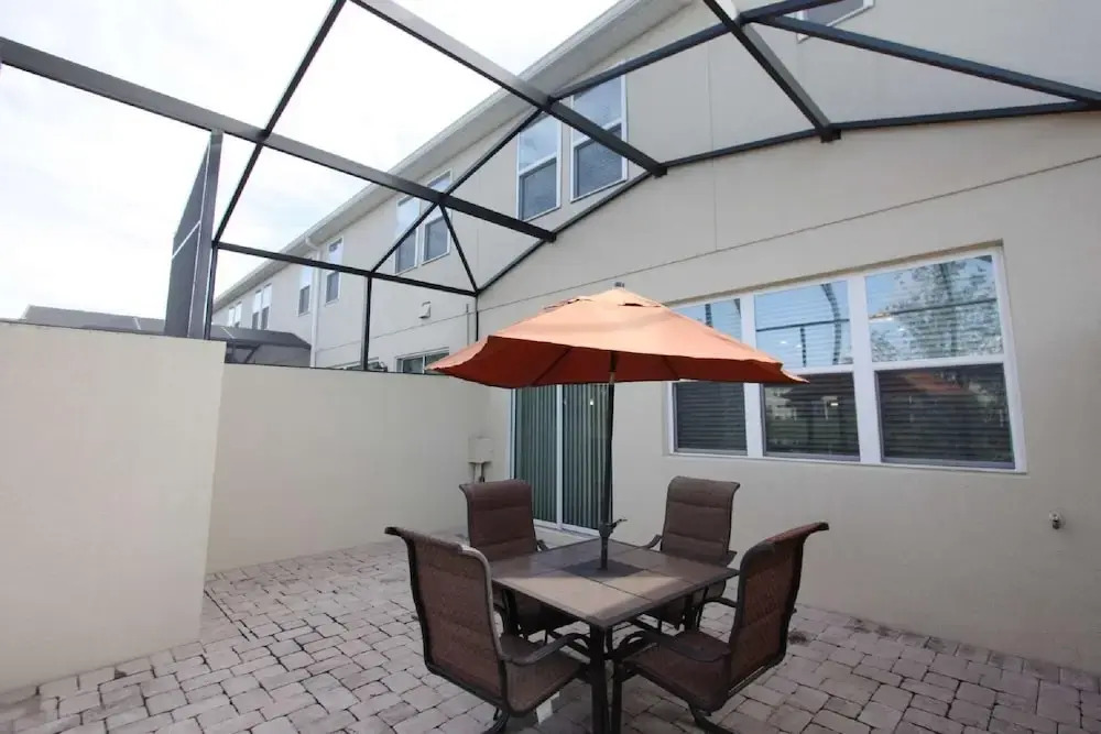 3207 Compass Bay