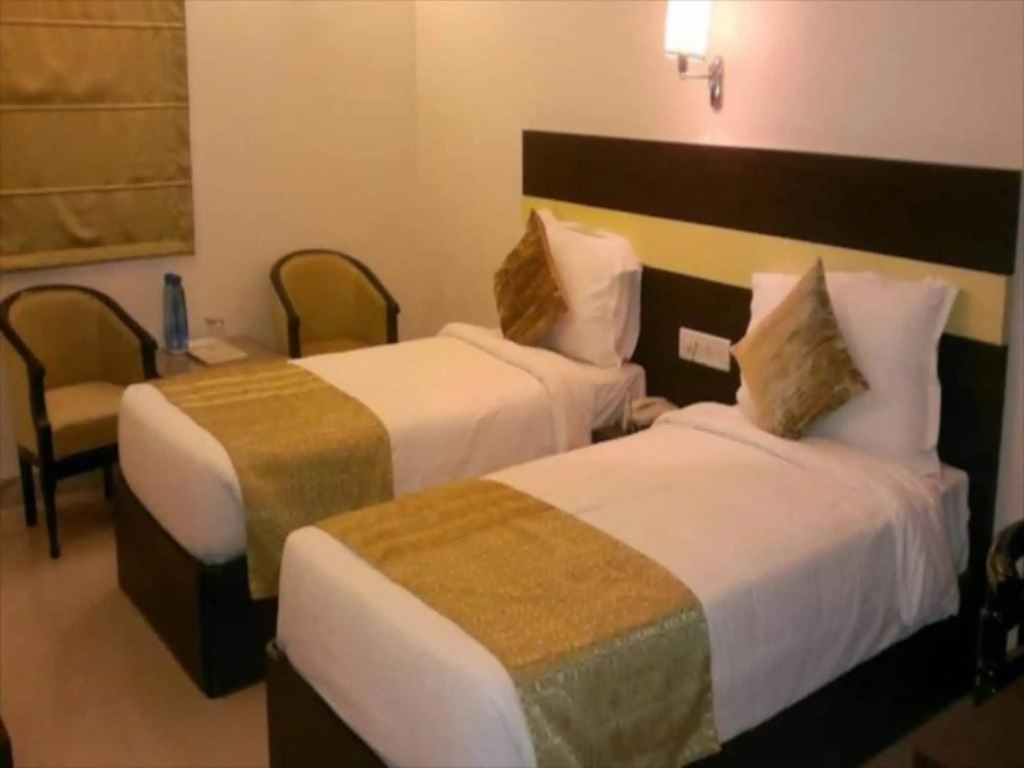Hotel Empire Regency