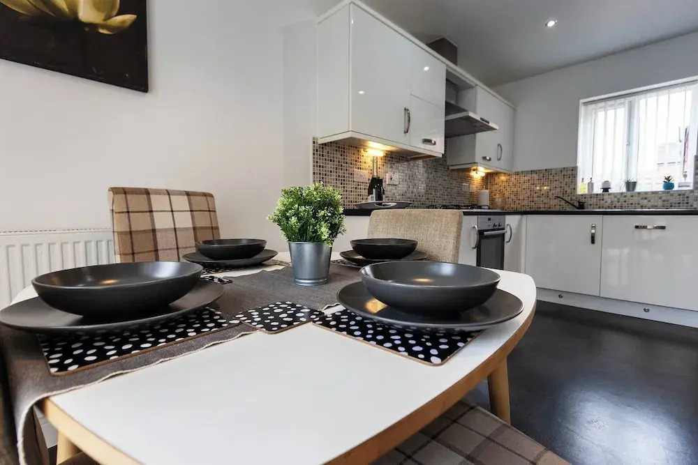 Hampton 3-bedroom Luxury Escape With Parking
