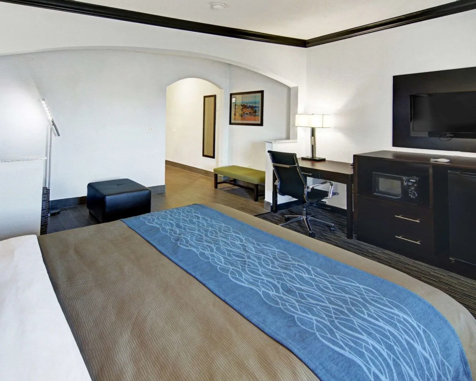 Spark By Hilton Galveston