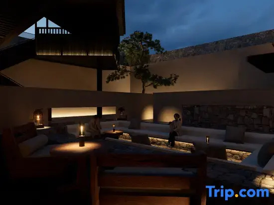 Qinghe Courtyard · Jiuzhaigou | QINGHE Hot Spring - Luxury Private Hot Spring Villa