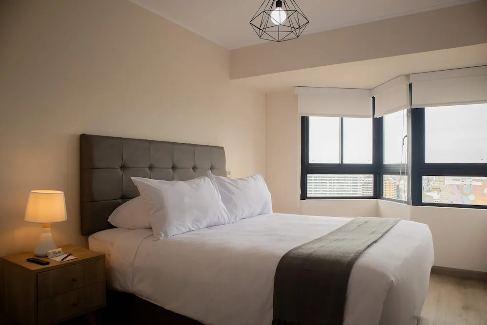 w Awesome 2BR Apartment in Miraflores