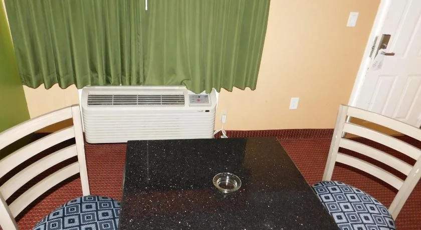 Regency Inn & Suites Beaumont