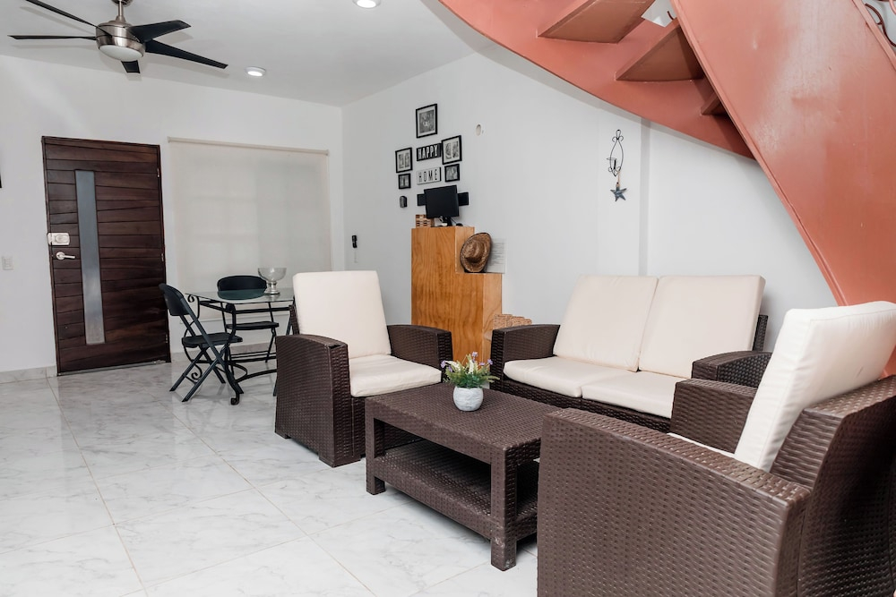 Regatta Villa in Puerto Morelos