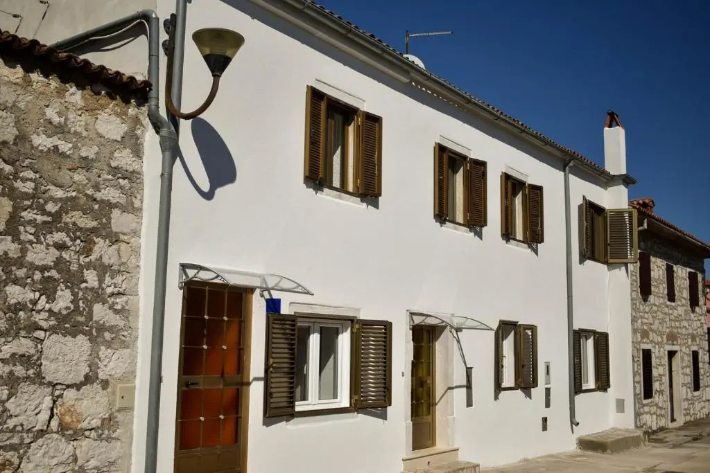 Two bedrooms apartment Vrsar Goga-max 4 pax, beach area