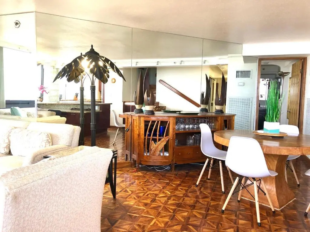 Hawaiian Monarch Penthouse 3bedroom