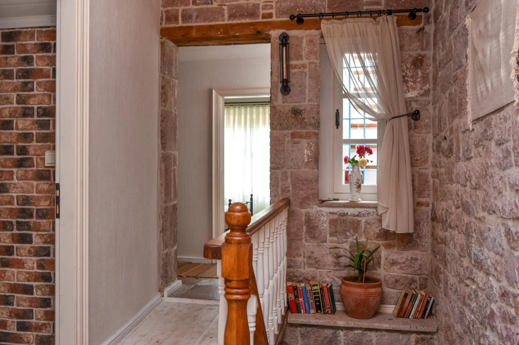 Lunaria Guest House