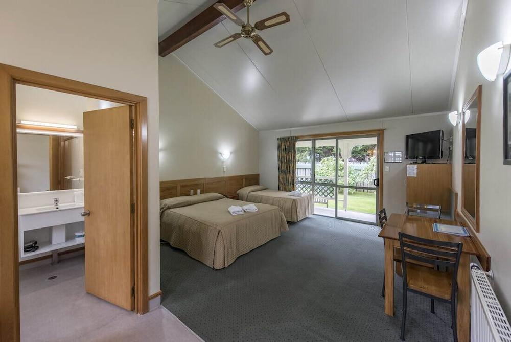 South Sea Hotel - Stewart Island
