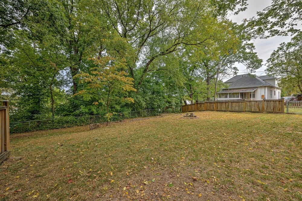 Madison Manor 4 Bedroom Bungalow by Redawning