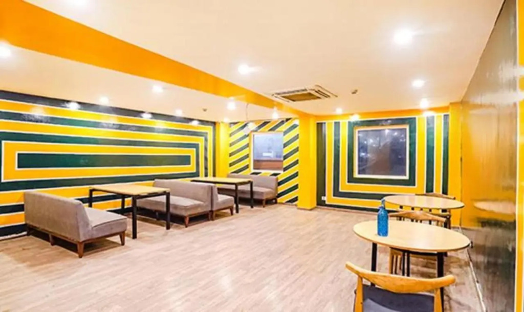 Townhouse Hotel Royal Adress Nearest Parthala Chowk