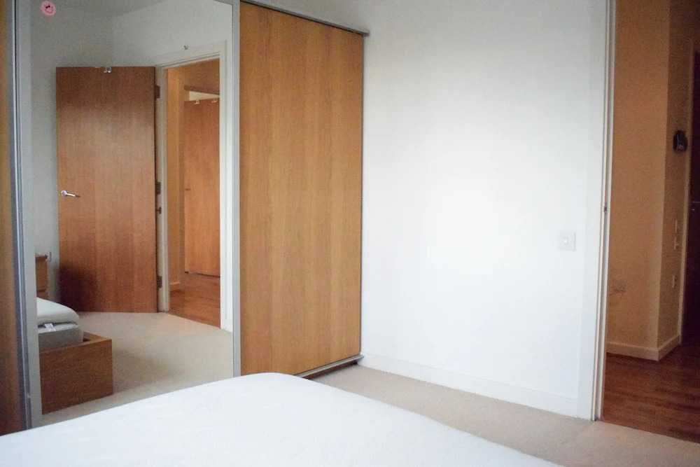 Modern 2 Bedroom Apartment in Limehouse