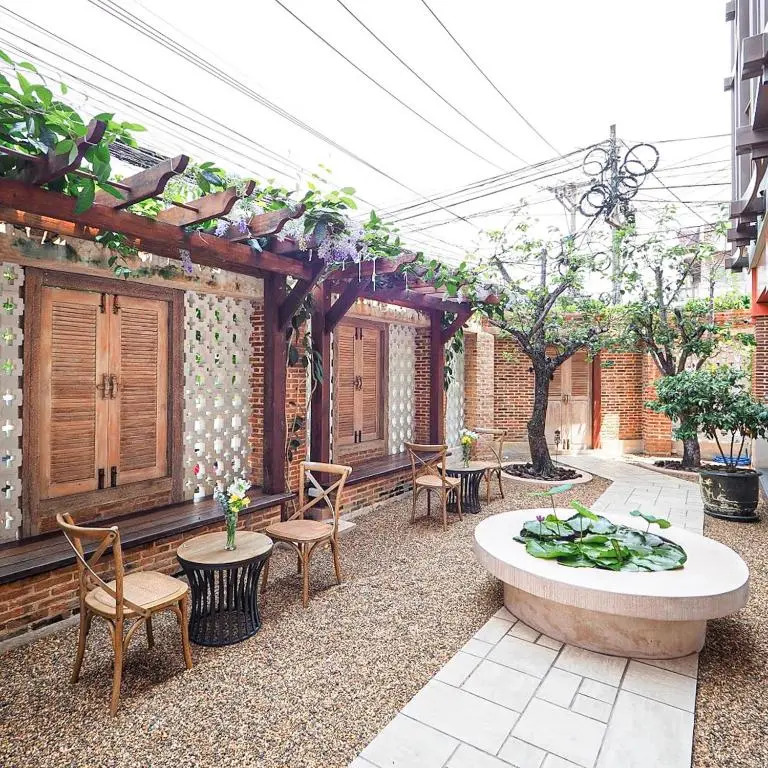 Sanae Oldtown Hotel