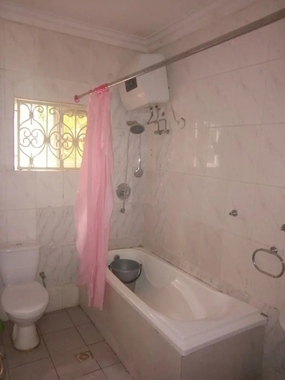 Junbic Apartment and Suites