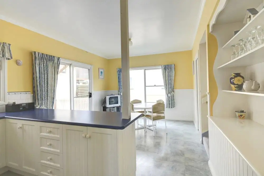Beach Breeze Apartment