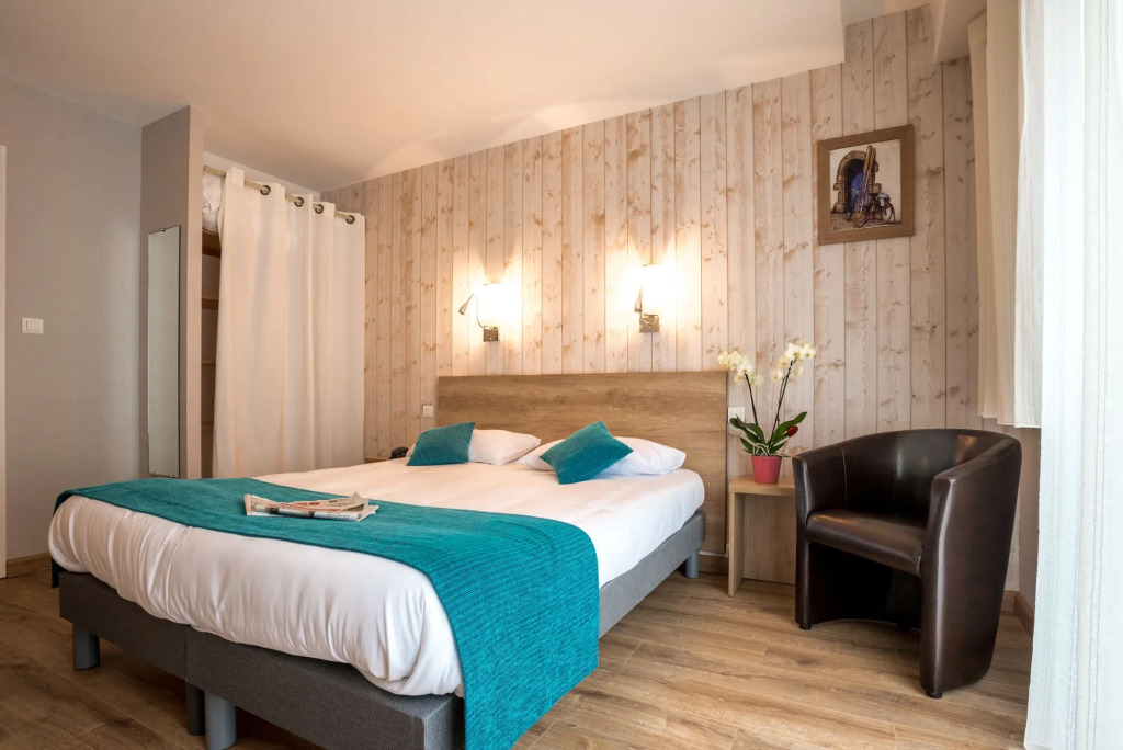 Brit Hotel des Halles
