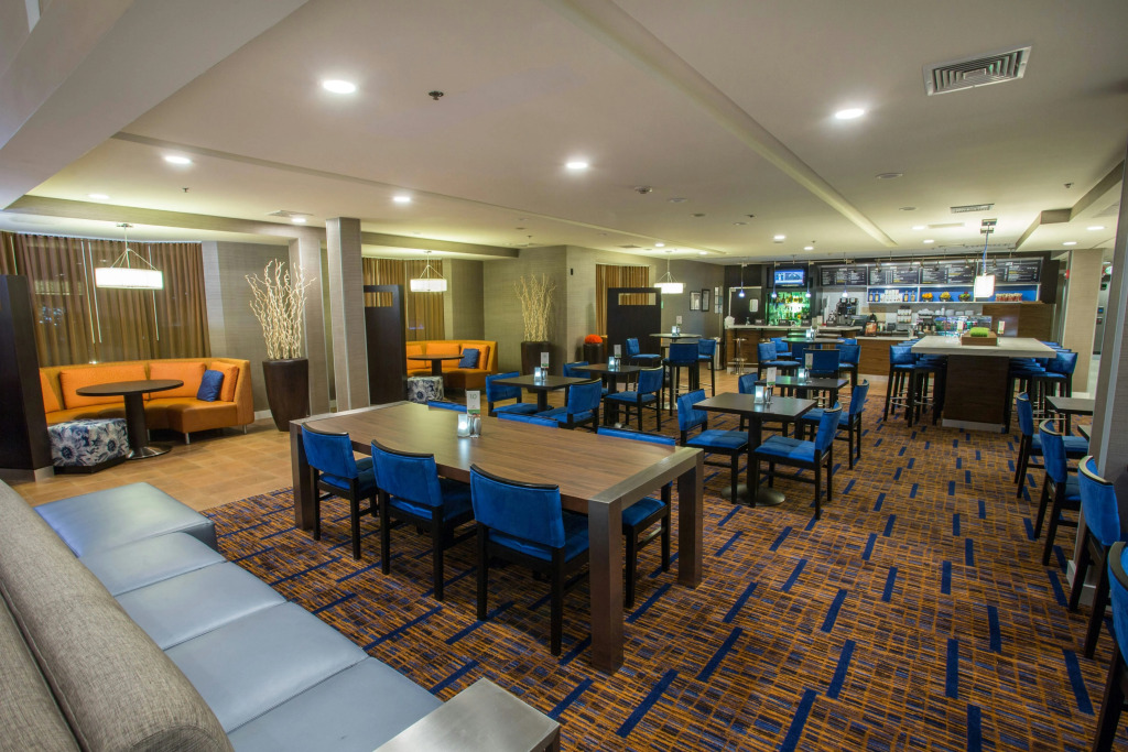 Courtyard Boston Raynham