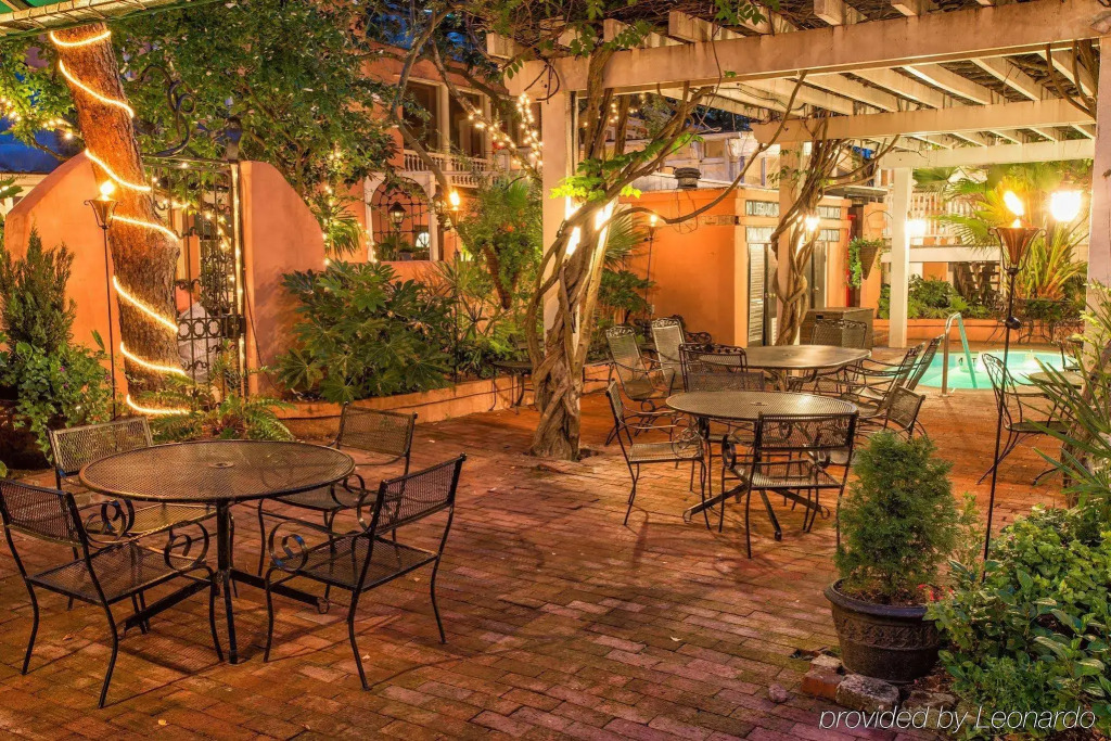 Elliott House Inn