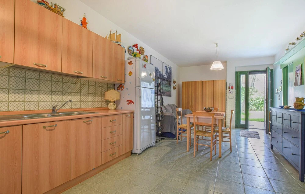 Beautiful Apartment in Specchiolla With 2 Bedrooms and Wifi