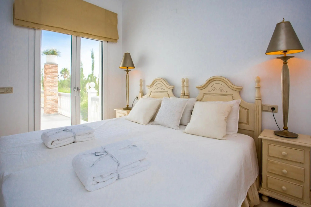 Fantastic Luxury Villa Near Marbella