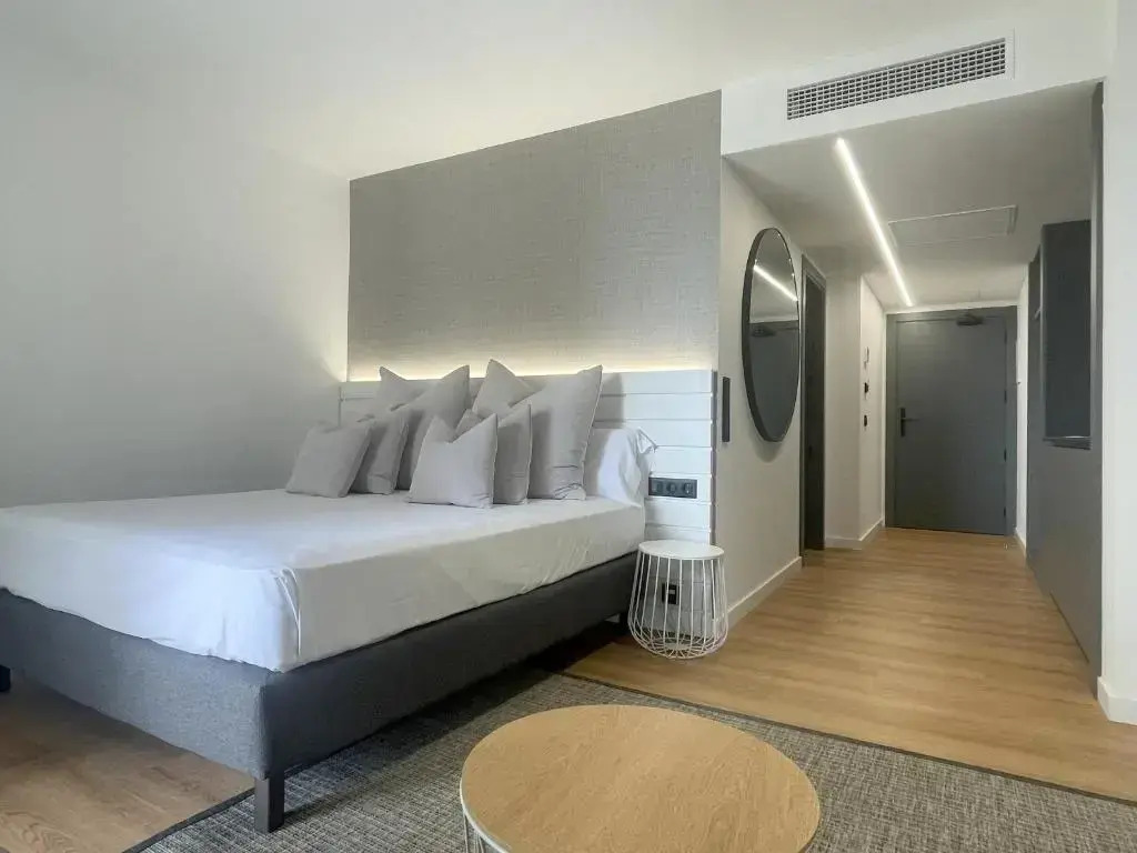 Rentalmar Suites Salou Families Only