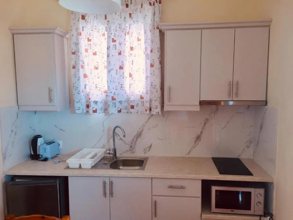 Moros Apartments