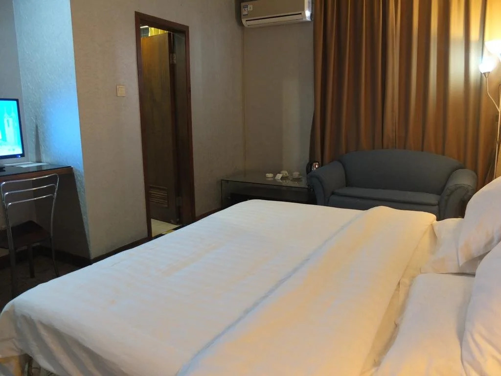 Southern Rich Town Hotel