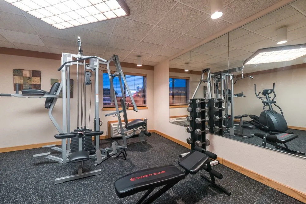 Baymont Inn & Suites Fargo