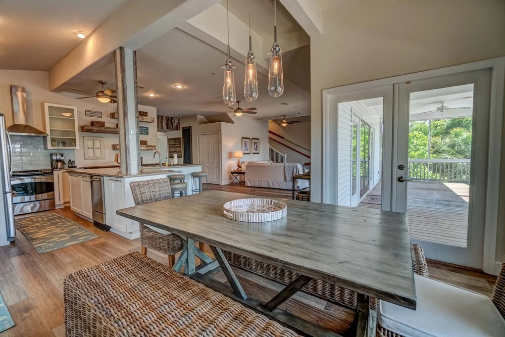 Sable Palm Hidden Gem 4 Bedroom Home by Redawning
