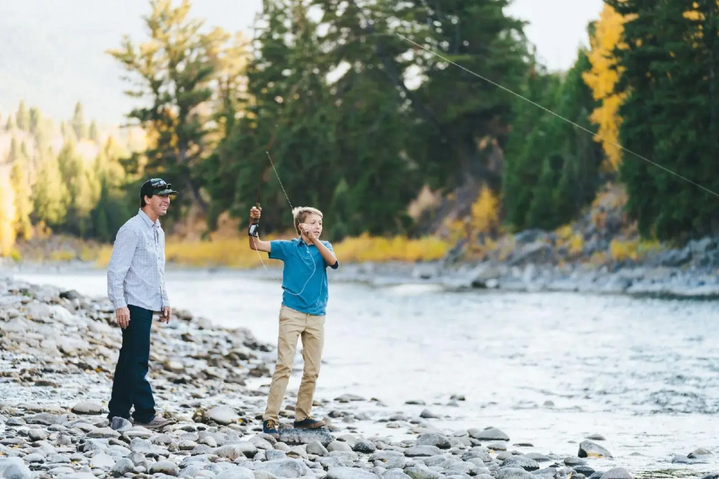 Snake River Cabin Village
