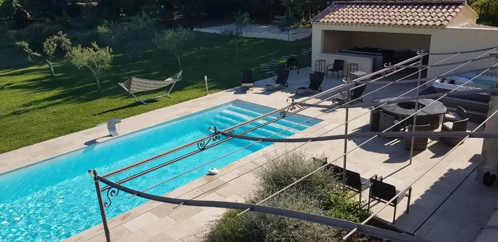 LA BASTIDE DE LUSON Villa 4 chambres Spa Sauna Piscine chaufée boulodrome