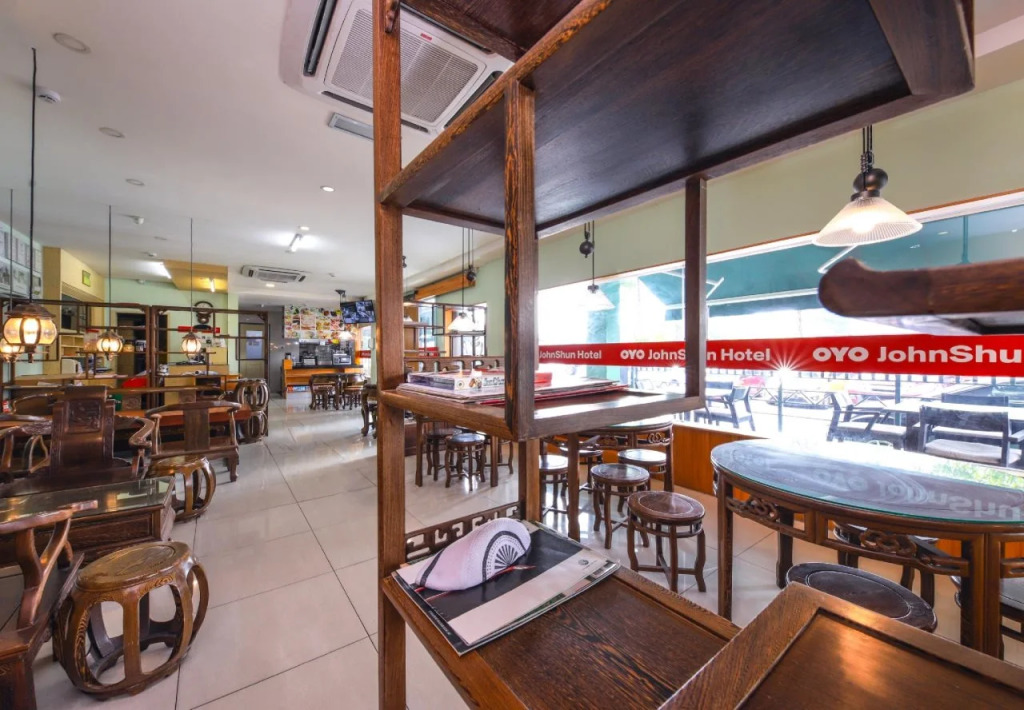OYO 324 Johnshun Hotel