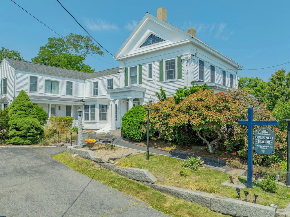 Yankee Clipper Inn