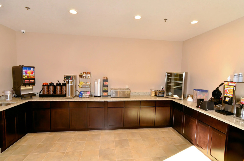 Cobblestone Inn & Suites - Holstein
